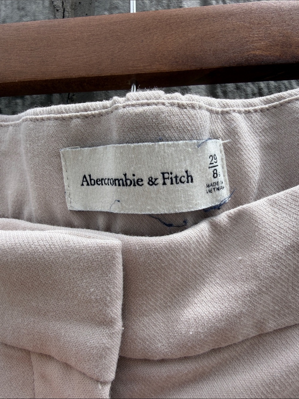 Abercrombie and Fitch Wide-Leg Light Beige Trousers Size: 29/8 - Picture 3 of 10